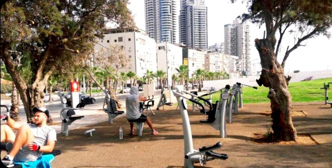 Apart Hotel Tlv/Bat Yam Beach Front 1207 Exterior foto